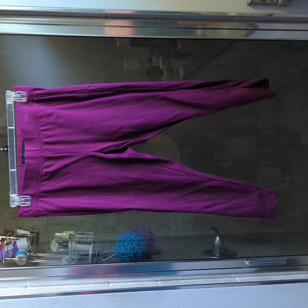 Torrid Ponte Purple Cropped Pants - Picture 3 of 6